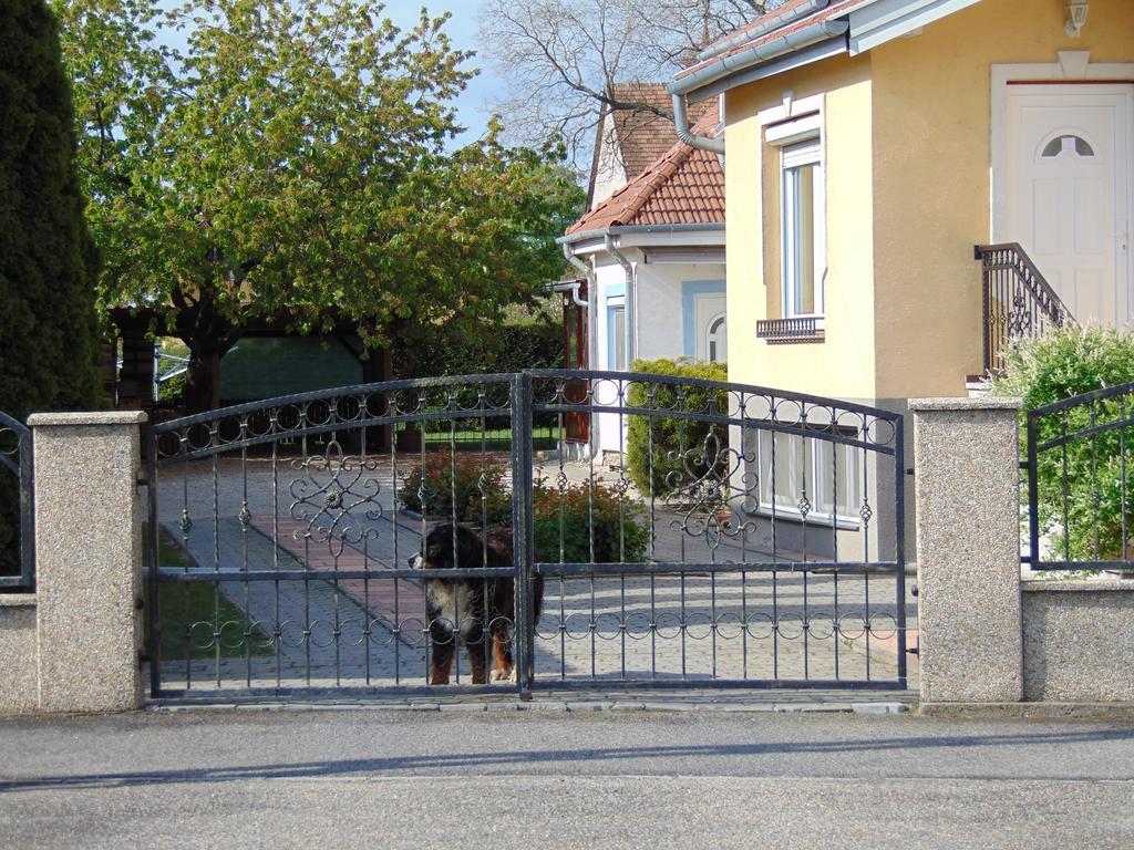 Kata vendégház Bük Exterior foto