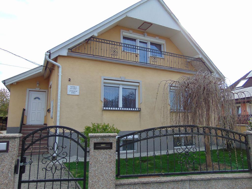 Kata vendégház Bük Exterior foto